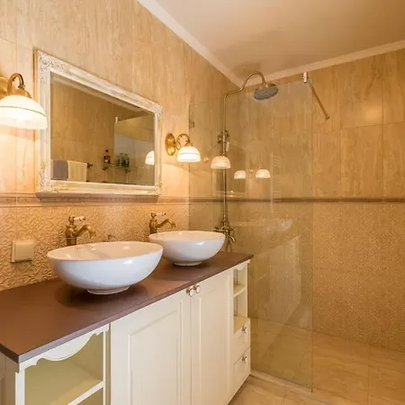 The Ego House At Vitoshka Street *