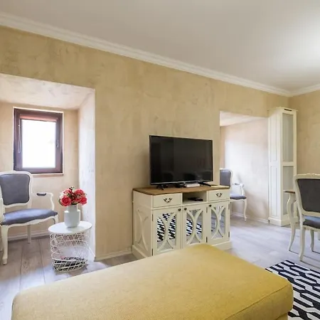 The Ego House At Vitoshka Street