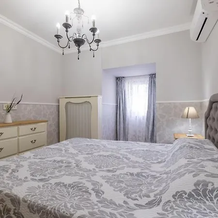 The Ego House At Vitoshka Street Apartment Sofia