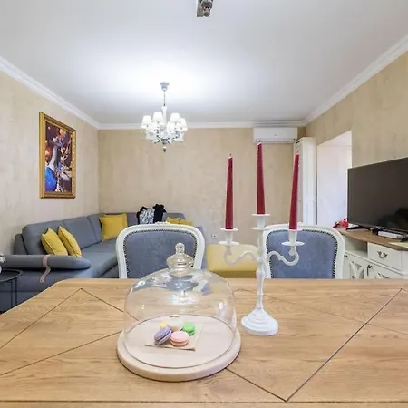 The Ego House At Vitoshka Street Apartment